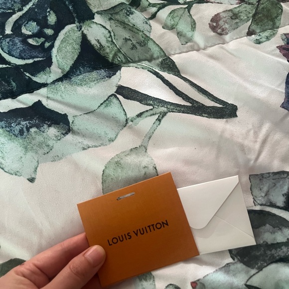 Louis Vuitton gift tag - Picture 3 of 7